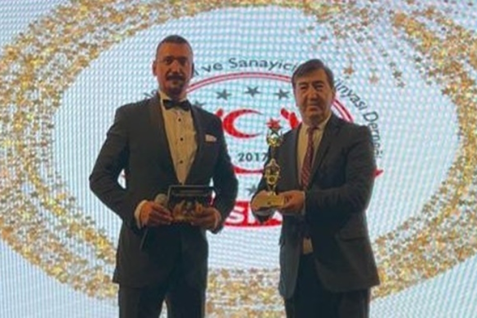 YILIN SİVİL TOPLUM KURULUŞU ASİAD SEÇİLDİ ÖDÜLÜ GENEL BAŞKAN YALÇINKAYA ALDI